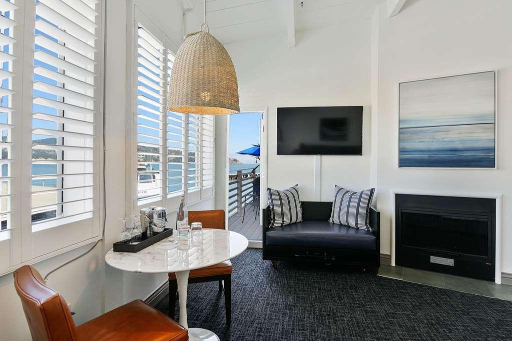 Hotel Waters Edge Tiburón Habitación foto